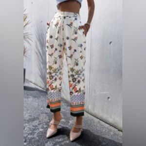 Light weight Capri pant with belt